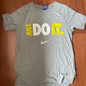 Nike T-shirt
